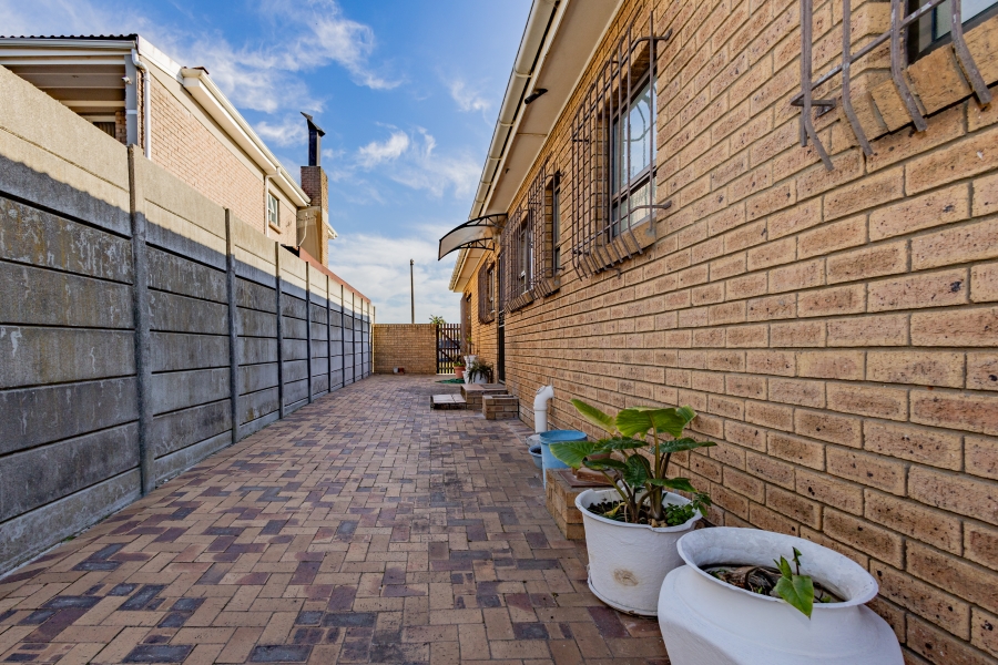 3 Bedroom Property for Sale in Rouxville Western Cape
